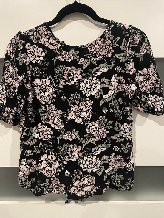Angels Tops - Angels Floral Blouse in Black & Pink Size Medium